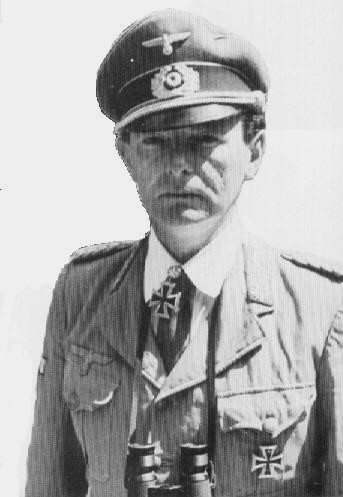 <p>Il generale Ernst Günther Baade, comandante della 90.Panzergrenadier-Division dal 20/12/1943 al 9/12/1944.</p>