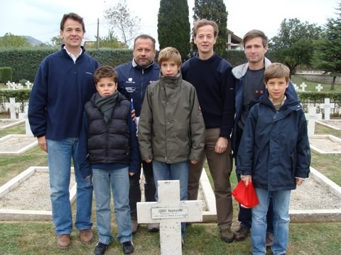 <p>Ottobre 2007, cimitero militare francese di Venafro.</p>