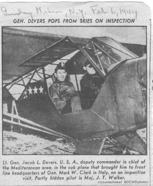 <p class='eng'>Lt. Col. John Thornton Walker with Gen. Jacob L. Devers (Sunday Mirror N.Y., February 6, 1944).</p>