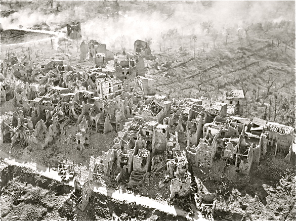 <p>Maggio 1944, il paese di Santa Maria Infante (Latina) completamente distrutto dopo i bombardamenti alleati ed i combattimenti svoltisi al suo interno.<br /></p>