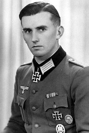 <p class='eng'>Rudolf Heger<br />Oberleutnant Rudolf Heger (Batterie Chef). 44. Infanteriedivision 96. Artillerieregiment, II. Abteilung, 4. Batterie.<br />Knights Cross on 20 January 1943.</p>